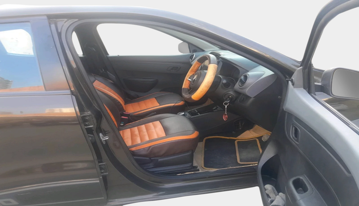 2020 Renault Kwid RXT 1.0 AMT (O), Petrol, Automatic, 35,254 km, interior