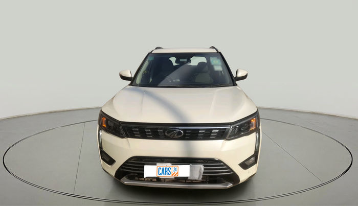 2021 Mahindra XUV300 W8 (O) 1.5 DIESEL AMT, Diesel, Automatic, 85,097 km, exterior