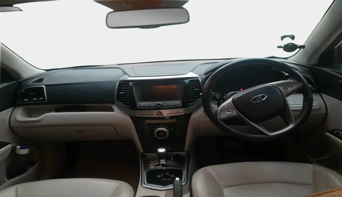 2021 Mahindra XUV300 W8 (O) 1.5 DIESEL AMT, Diesel, Automatic, 85,097 km, interior