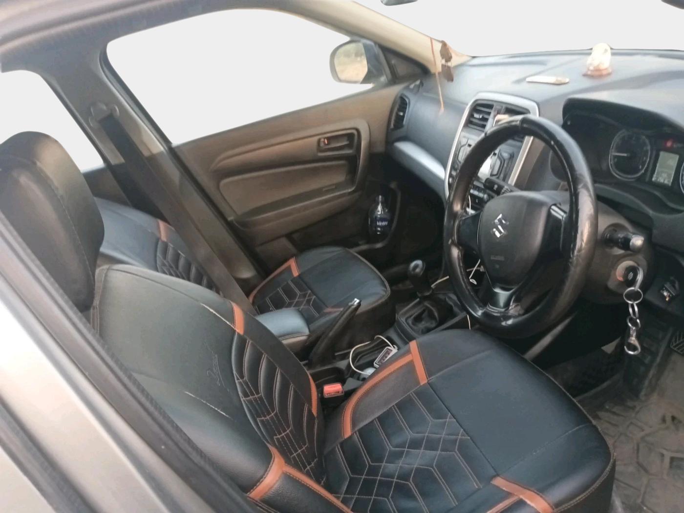 2022 Maruti Vitara Brezza LXI, Petrol, Manual, 25,616 km, interior