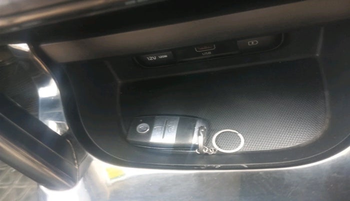 2019 KIA SELTOS HTK PLUS 1.5 DIESEL, Diesel, Manual, 1,67,351 km, interior