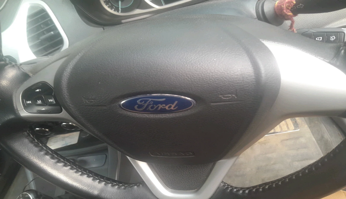 2016 Ford New Figo TREND 1.2 PETROL, Petrol, Manual, 1,12,536 km, interior