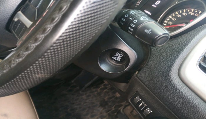 2018 Jeep Compass LONGITUDE (O) 2.0 DIESEL, Diesel, Manual, 1,15,701 km, interior