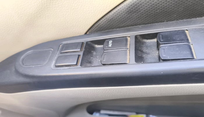 2016 Maruti Celerio VXI CNG, CNG, Manual, 1,73,024 km, interior