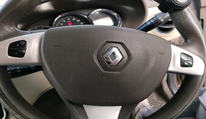 2016 Renault Lodgy 110 PS RXZ STEPWAY 8 STR, Diesel, Manual, 80,046 km, interior