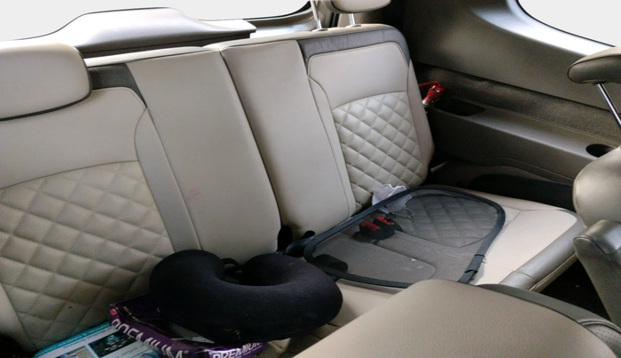 2016 Renault Lodgy 110 PS RXZ STEPWAY 8 STR, Diesel, Manual, 80,046 km, interior