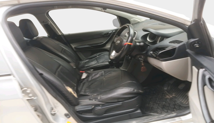 2017 Tata Tiago XT (O) PETROL, Petrol, Manual, 66,699 km, interior