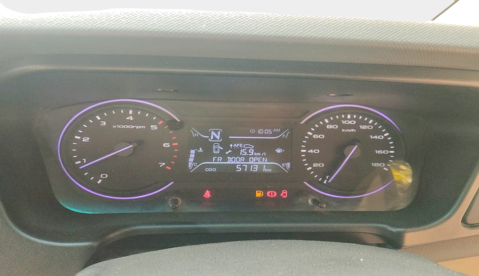 2019 Mahindra MARAZZO M2 8 STR, Diesel, Manual, 57,131 km, interior