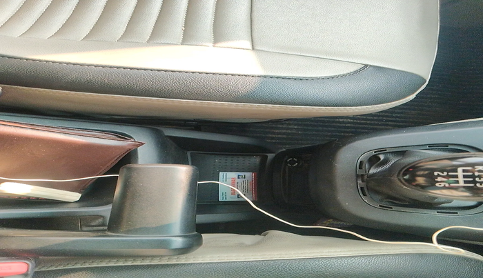 2019 Mahindra MARAZZO M2 8 STR, Diesel, Manual, 57,131 km, interior