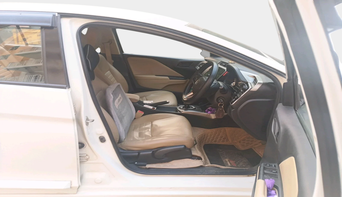 2014 Honda City 1.5L I-VTEC SV, Petrol, Manual, 1,02,502 km, interior