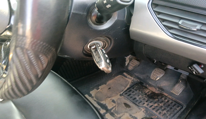 2022 Tata NEXON XM SUNROOF PETROL, Petrol, Manual, 60,024 km, interior