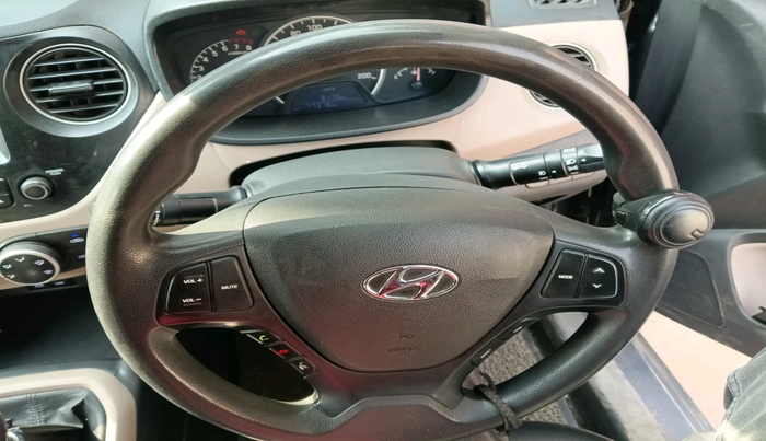 2018 Hyundai Grand i10 SPORTZ 1.2 KAPPA VTVT, Petrol, Manual, 77,376 km, interior