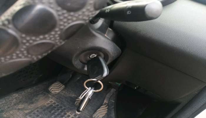 2022 Renault Kiger RXE MT, Petrol, Manual, 42,458 km, interior