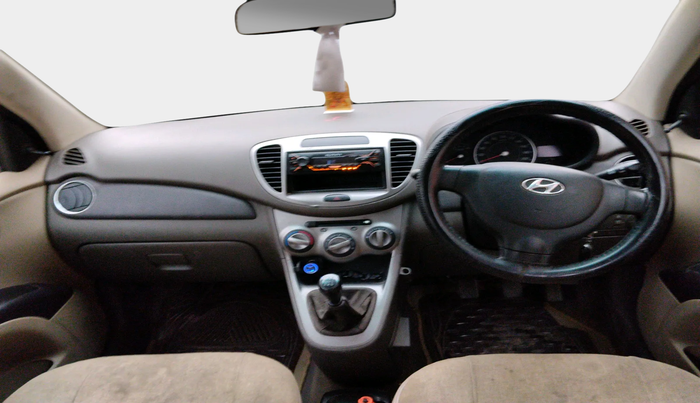 2013 Hyundai i10 MAGNA 1.1, Petrol, Manual, 1,00,065 km, interior