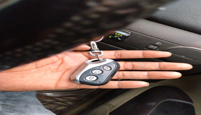 2013 Hyundai i10 MAGNA 1.1, Petrol, Manual, 1,00,065 km, interior