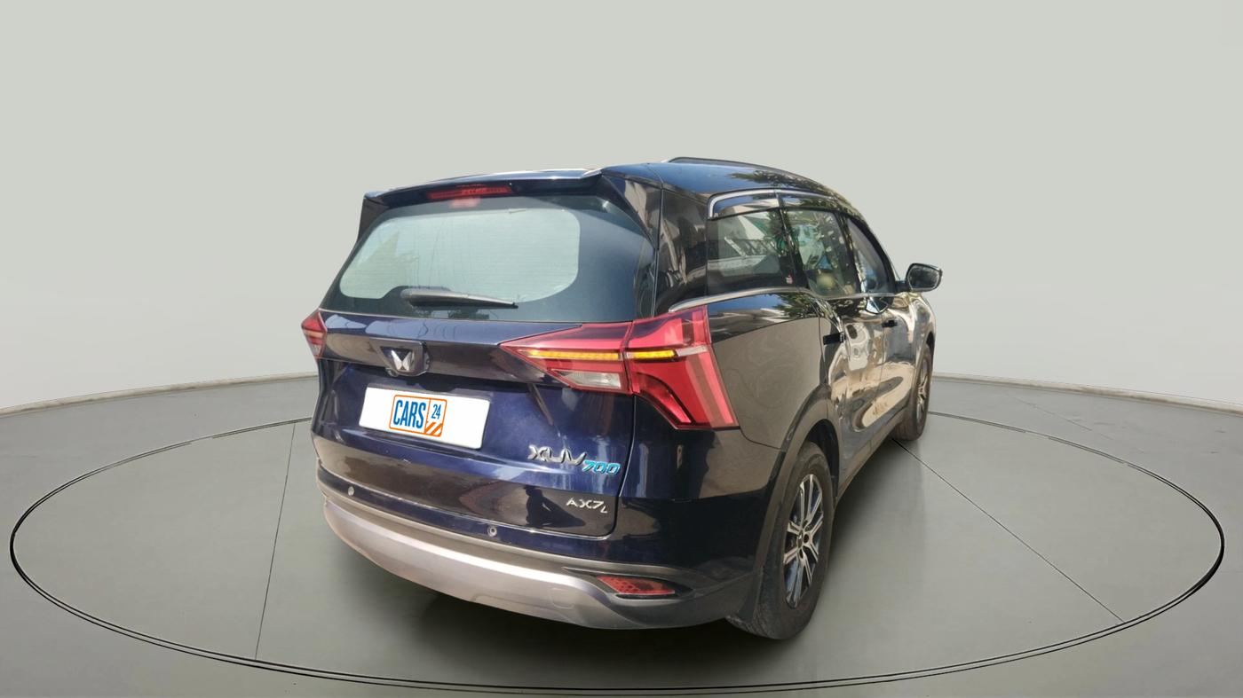 2023 Mahindra XUV700 AX 7 P AT 7 STR, Petrol, Automatic, 17,982 km, exterior