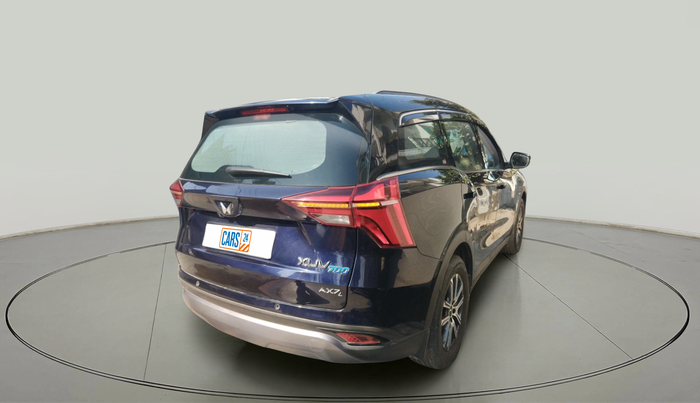 2023 Mahindra XUV700 AX 7 P AT 7 STR, Petrol, Automatic, 17,982 km, exterior