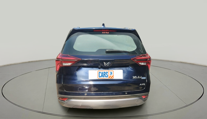 2023 Mahindra XUV700 AX 7 P AT 7 STR, Petrol, Automatic, 17,982 km, exterior
