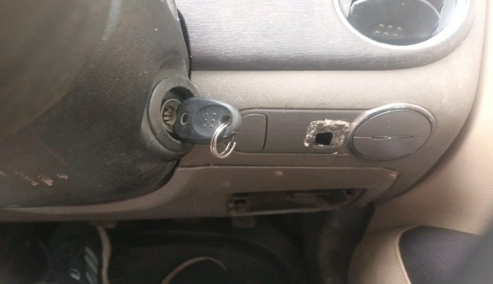 2013 Hyundai i10 MAGNA 1.2, Petrol, Manual, 1,15,100 km, interior