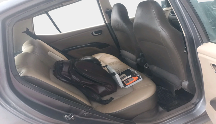 2013 Hyundai i10 MAGNA 1.2, Petrol, Manual, 1,15,100 km, interior