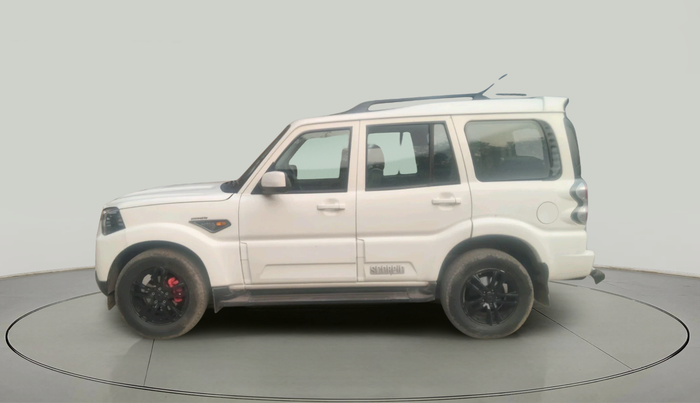 2016 Mahindra Scorpio S6 PLUS INTELLI-HYBRID, Diesel, Manual, 70,593 km, exterior