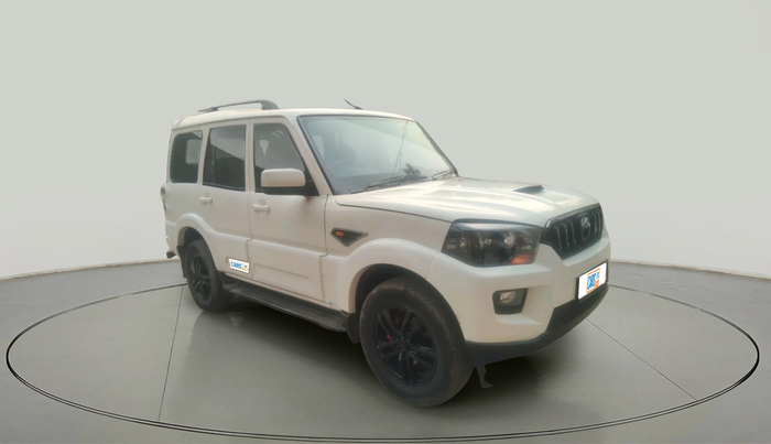 2016 Mahindra Scorpio S6 PLUS INTELLI-HYBRID, Diesel, Manual, 70,593 km, exterior