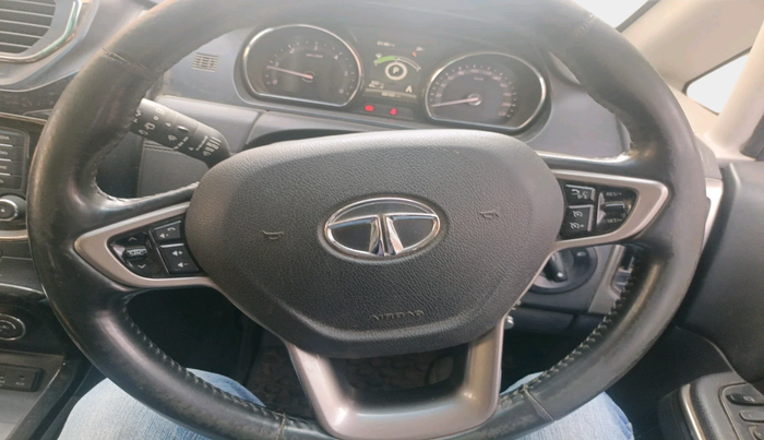 2018 Tata Hexa XTA 4X2 6 STR, Diesel, Automatic, 88,105 km, interior