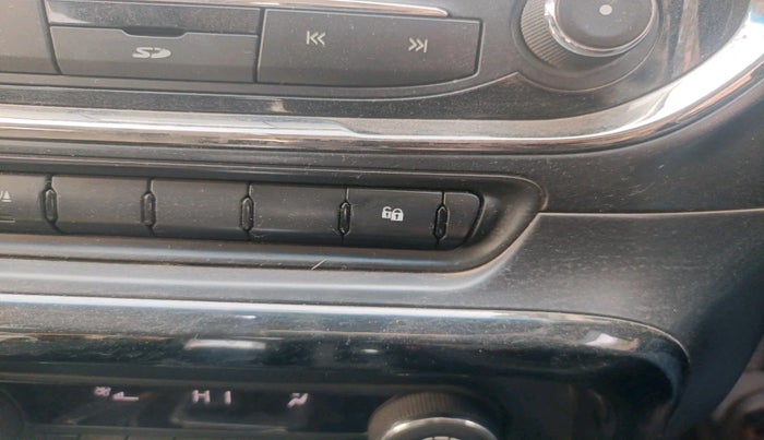 2018 Tata Hexa XTA 4X2 6 STR, Diesel, Automatic, 88,105 km, interior