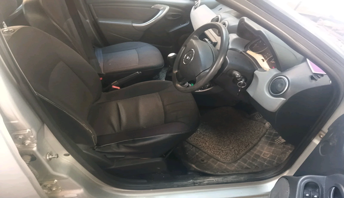 2013 Renault Duster RXL PETROL, Petrol, Manual, 81,874 km, interior