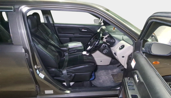 2022 Maruti New Wagon-R VXI CNG 1.0, Petrol, Manual, 1,10,245 km, interior