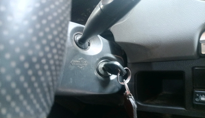 2011 Maruti Wagon R 1.0 LXI, Petrol, Manual, 1,57,260 km, interior