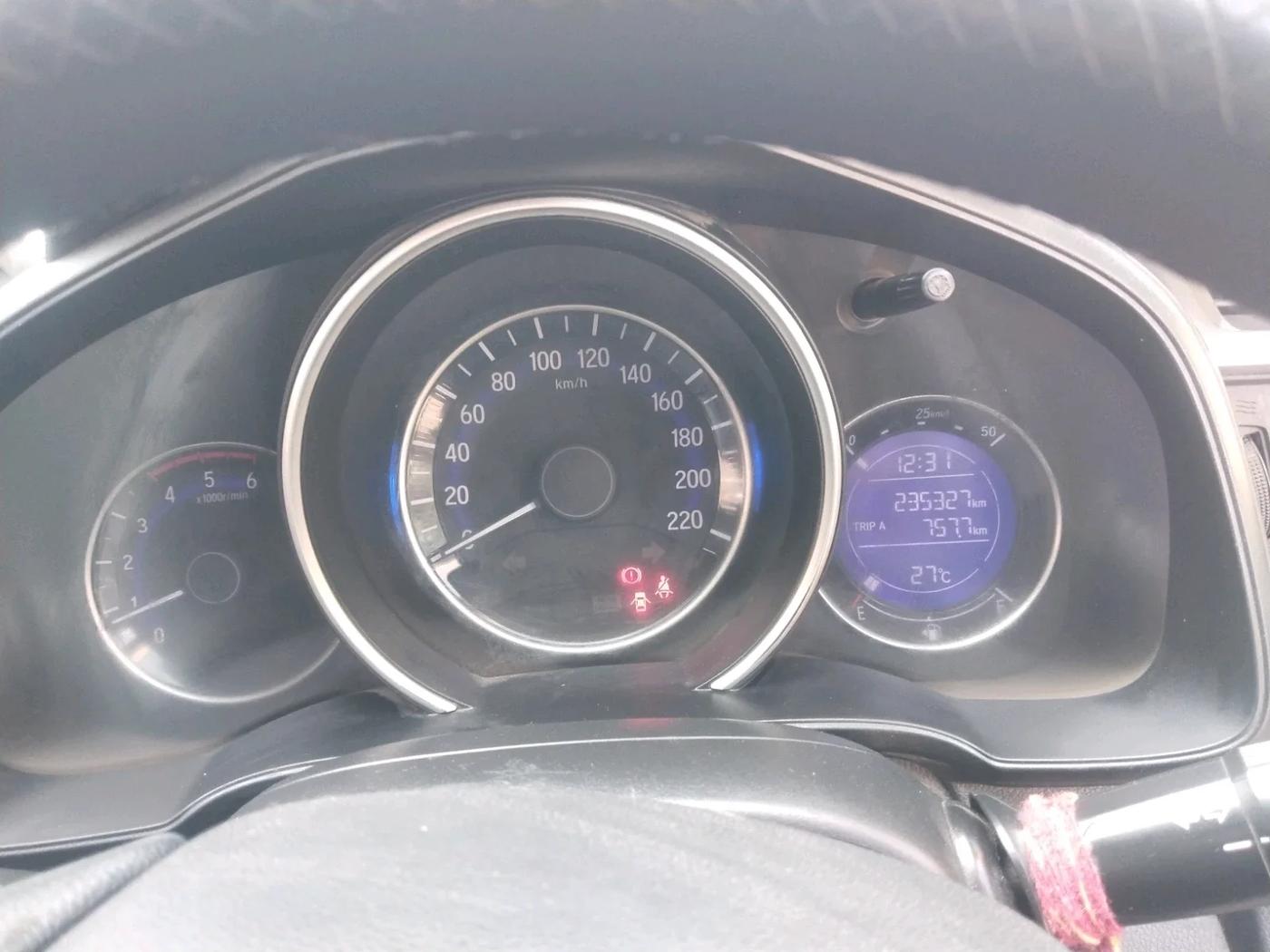 2019 Honda WR-V 1.5L I-DTEC V MT, Diesel, Manual, 2,35,327 km, interior
