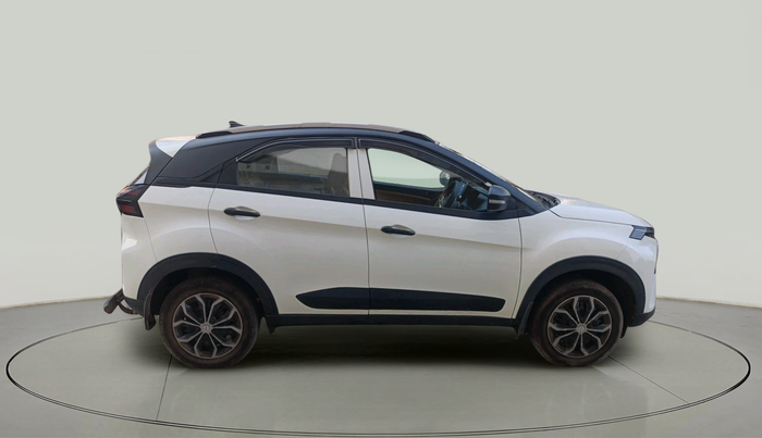 2025 Tata NEXON Smart CNG, Petrol, Manual, 8,148 km, exterior