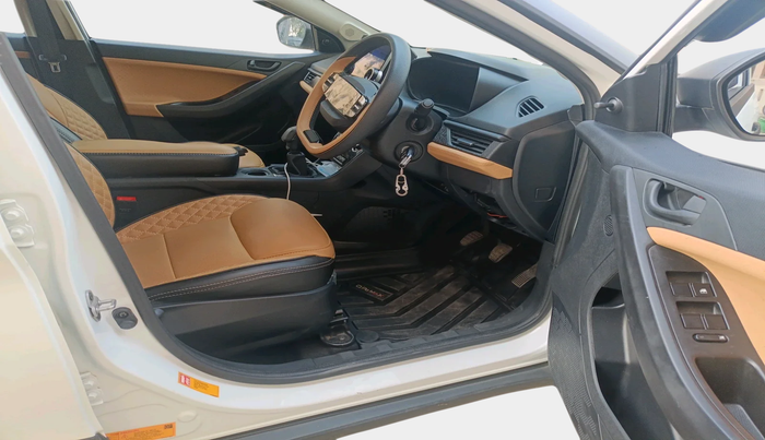 2025 Tata NEXON Smart CNG, Petrol, Manual, 8,148 km, interior