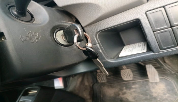 2011 Maruti Wagon R 1.0 LXI, Petrol, Manual, 13,995 km, interior