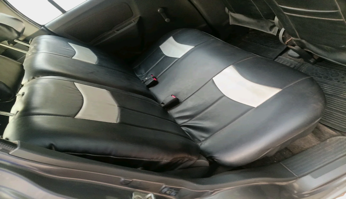 2011 Maruti Wagon R 1.0 LXI, Petrol, Manual, 13,995 km, interior