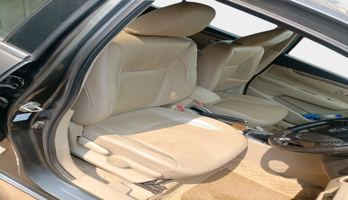 2023 Maruti Ciaz ALPHA  AT 1.5 SHVS PETROL, Petrol, Automatic, 69,241 km, interior