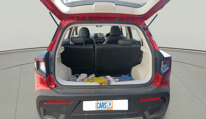 2024 Mahindra XUV 3XO MX3 Pro 1.2 L TCMPFi, Petrol, Manual, 15,317 km, exterior