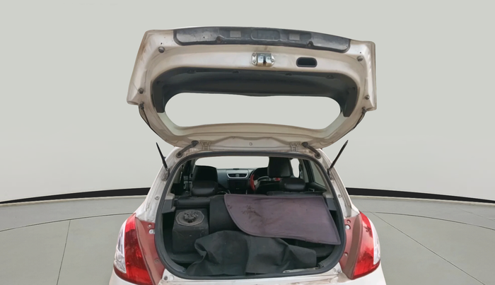 2016 Maruti Swift VXI, Petrol, Manual, 2,06,505 km, exterior