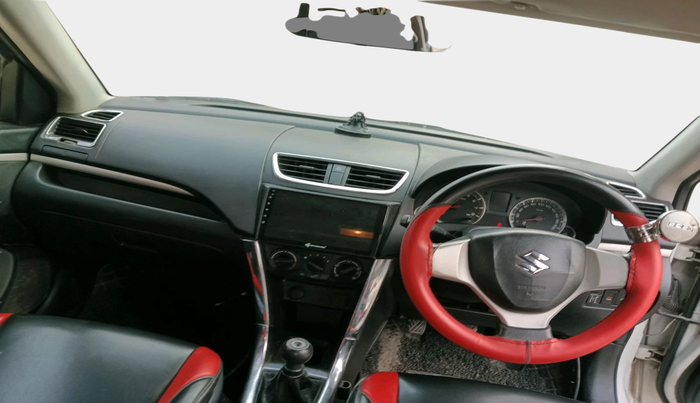 2016 Maruti Swift VXI, Petrol, Manual, 2,06,505 km, interior