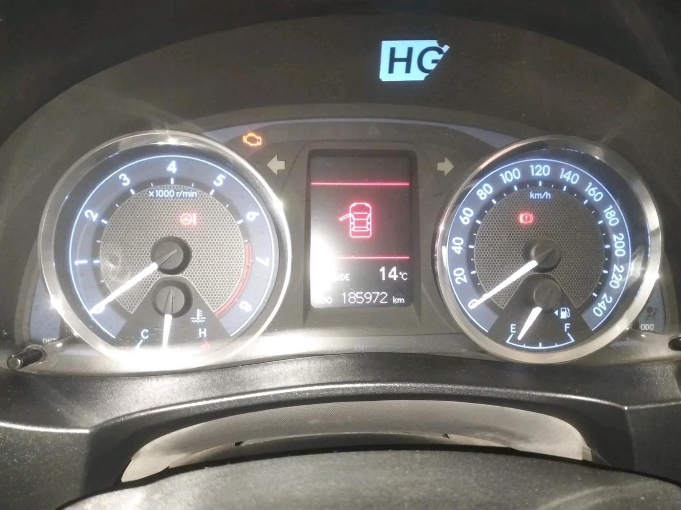 2014 Toyota Corolla Altis G PETROL, Petrol, Manual, 1,85,972 km, interior
