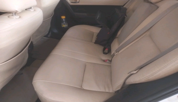 2014 Toyota Corolla Altis G PETROL, Petrol, Manual, 1,85,972 km, interior