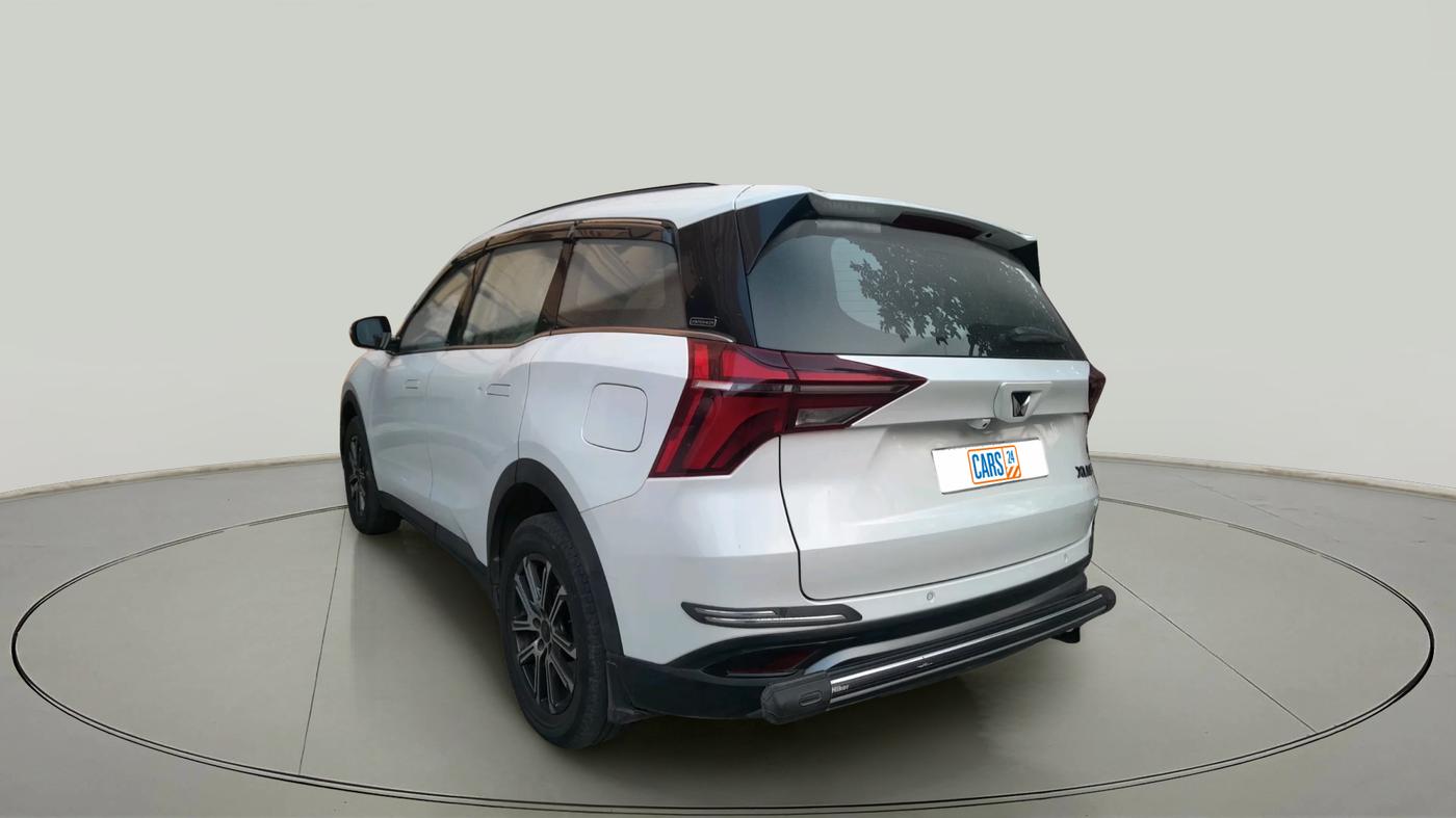 2022 Mahindra XUV700 AX 7 D AT 7 STR, Diesel, Automatic, 78,005 km, exterior