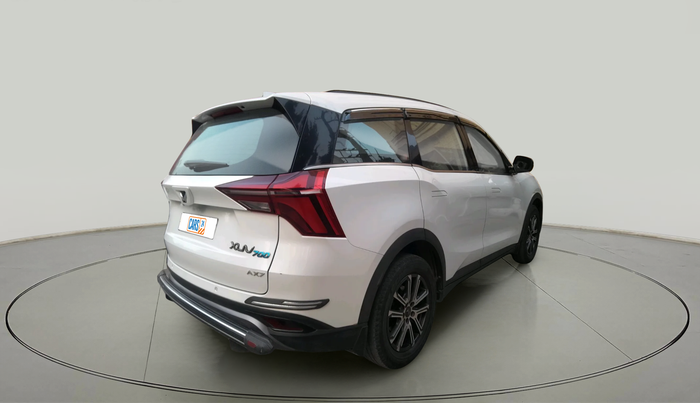 2022 Mahindra XUV700 AX 7 D AT 7 STR, Diesel, Automatic, 78,005 km, exterior