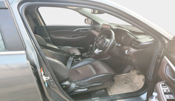 2023 Maruti Grand Vitara ALPHA SMART HYBRID, Petrol, Manual, 74,602 km, interior