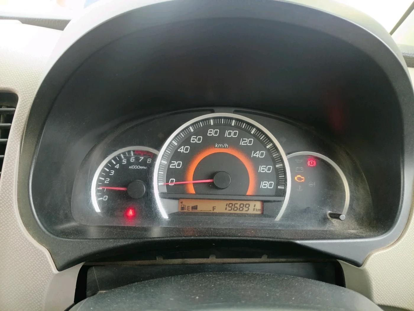 2013 Maruti Wagon R 1.0 VXI, CNG, Manual, 1,96,891 km, interior