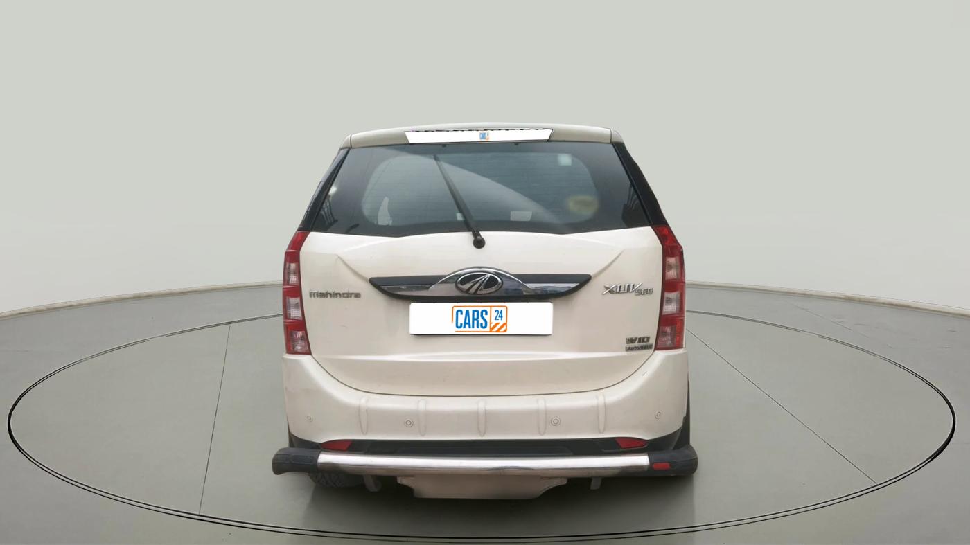 2016 Mahindra XUV500 W10 AT, Diesel, Automatic, 76,528 km, exterior