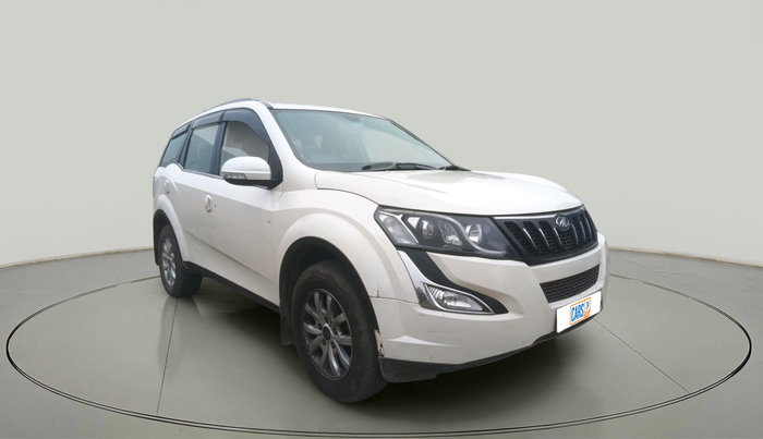 2016 Mahindra XUV500 W10 AT, Diesel, Automatic, 76,528 km, exterior