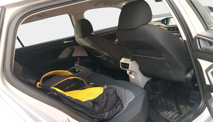 2024 Volkswagen TAIGUN HIGHLINE 1.0 TSI MT, Petrol, Manual, 21,403 km, interior