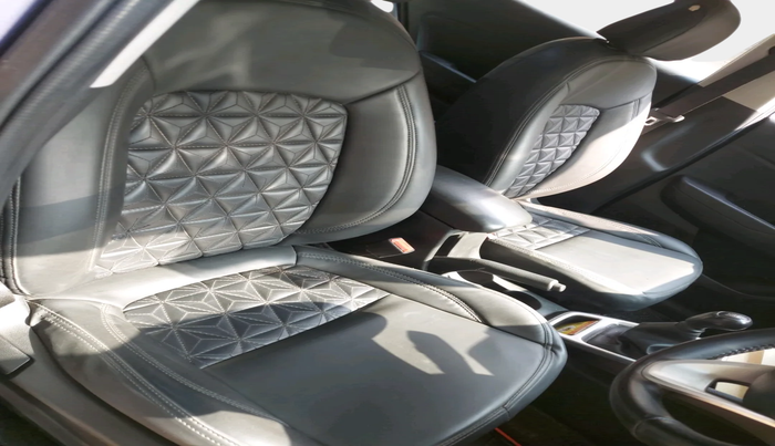 2022 Hyundai VENUE S 1.2, Petrol, Manual, 51,619 km, interior